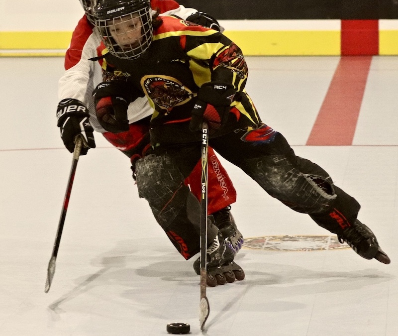 KIHA hockey players on the rink